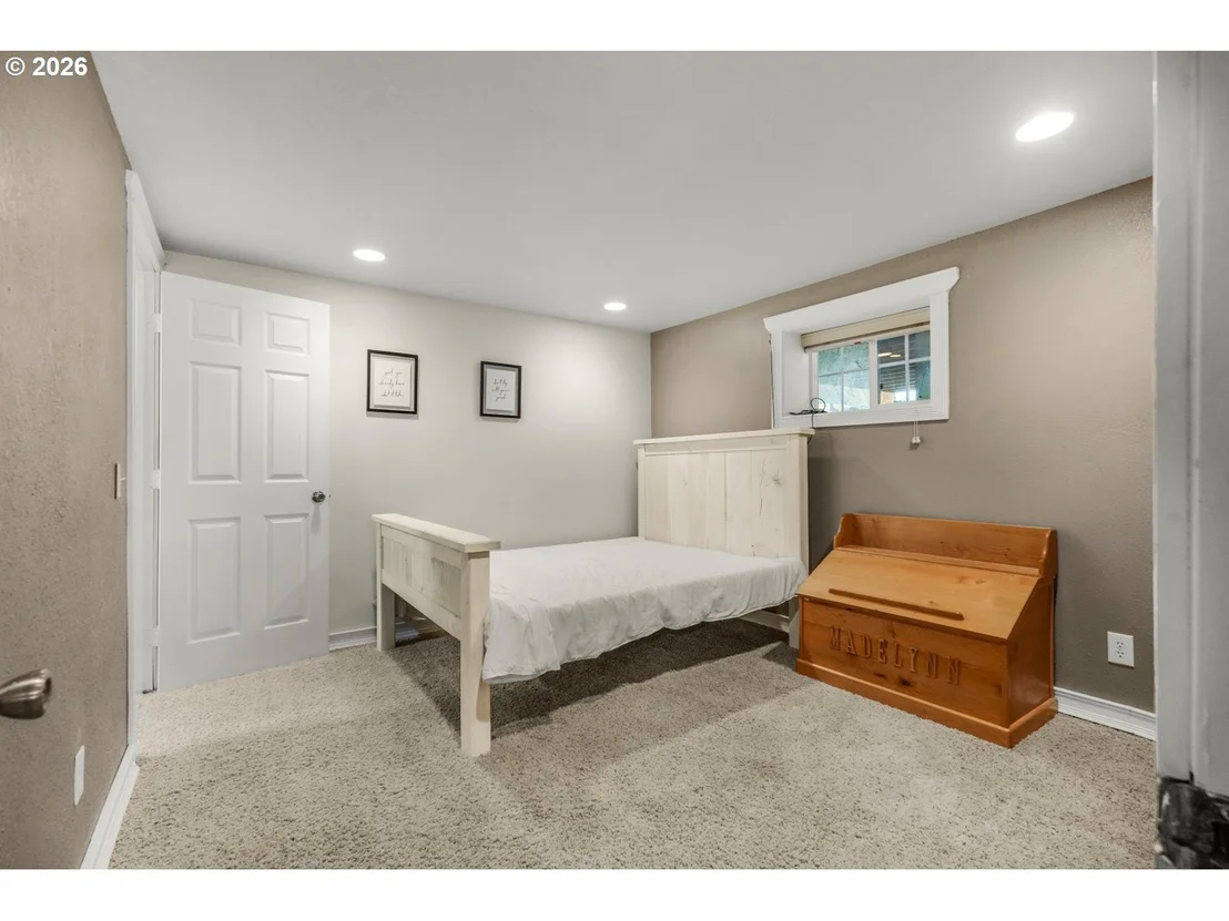 Photo of 216 TERRACE DR