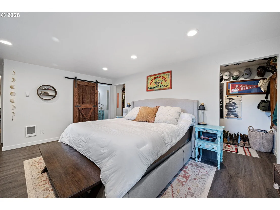 Photo of 39066 CARR TRAIL RD