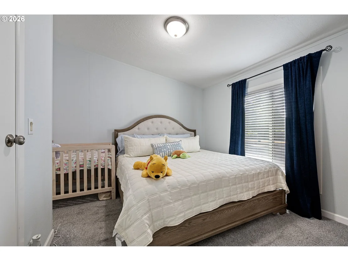 Photo of 518 SCOTTS GLEN DR