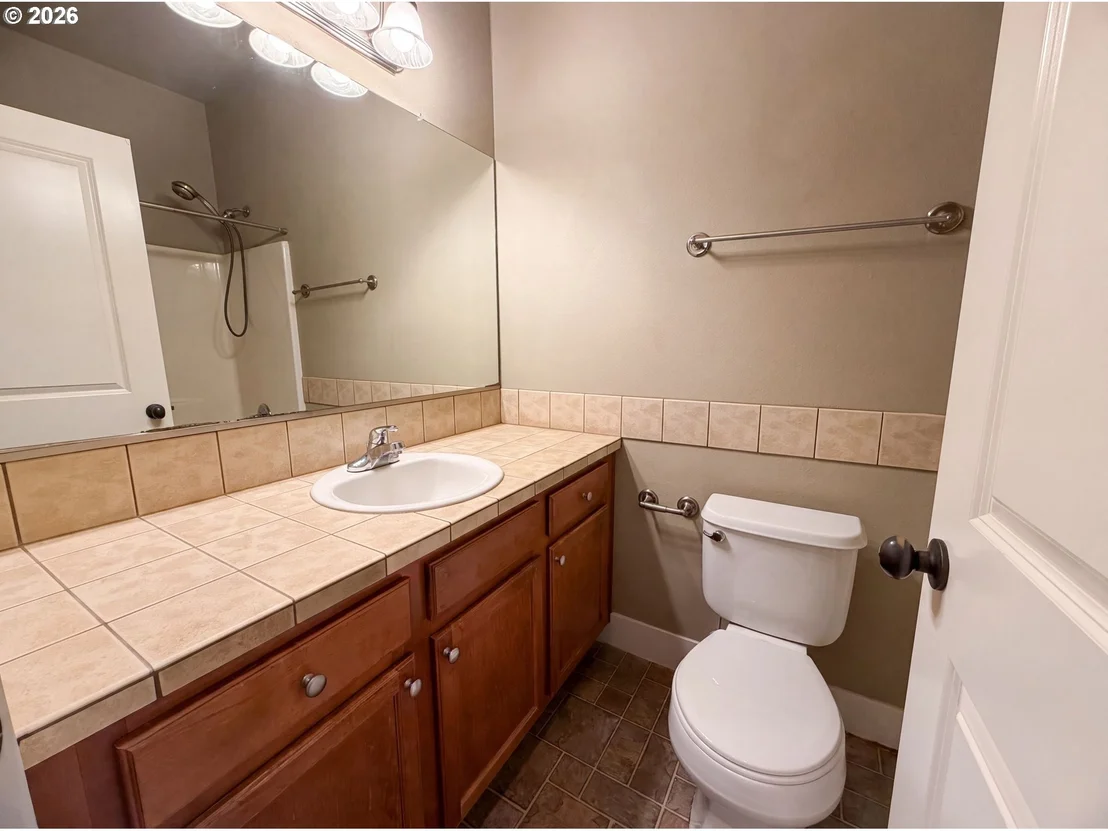Photo of 39570 WALL ST