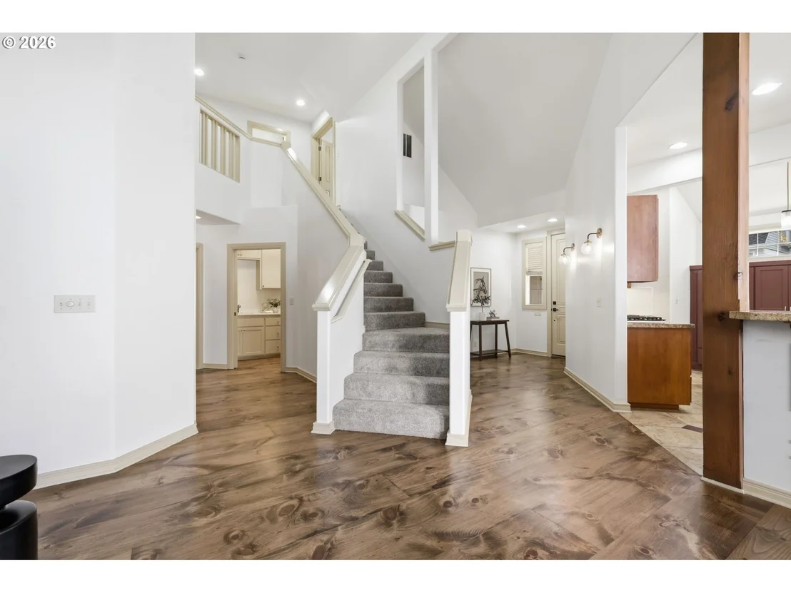 Photo of 441 COVEY LN