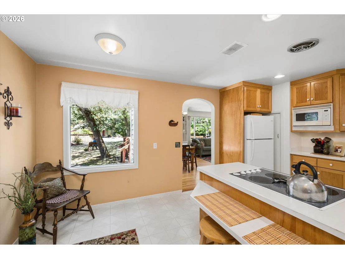 Photo of 190 W 36TH AVE