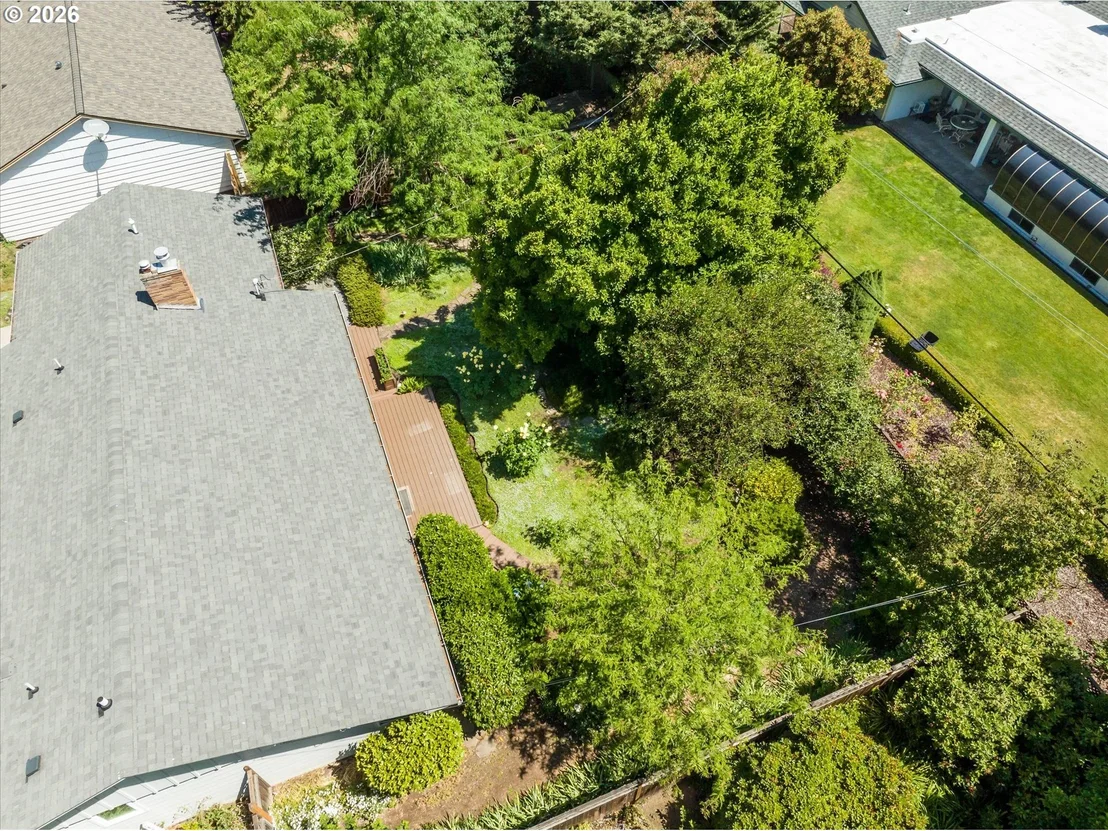 Photo of 243 DARTMOOR DR