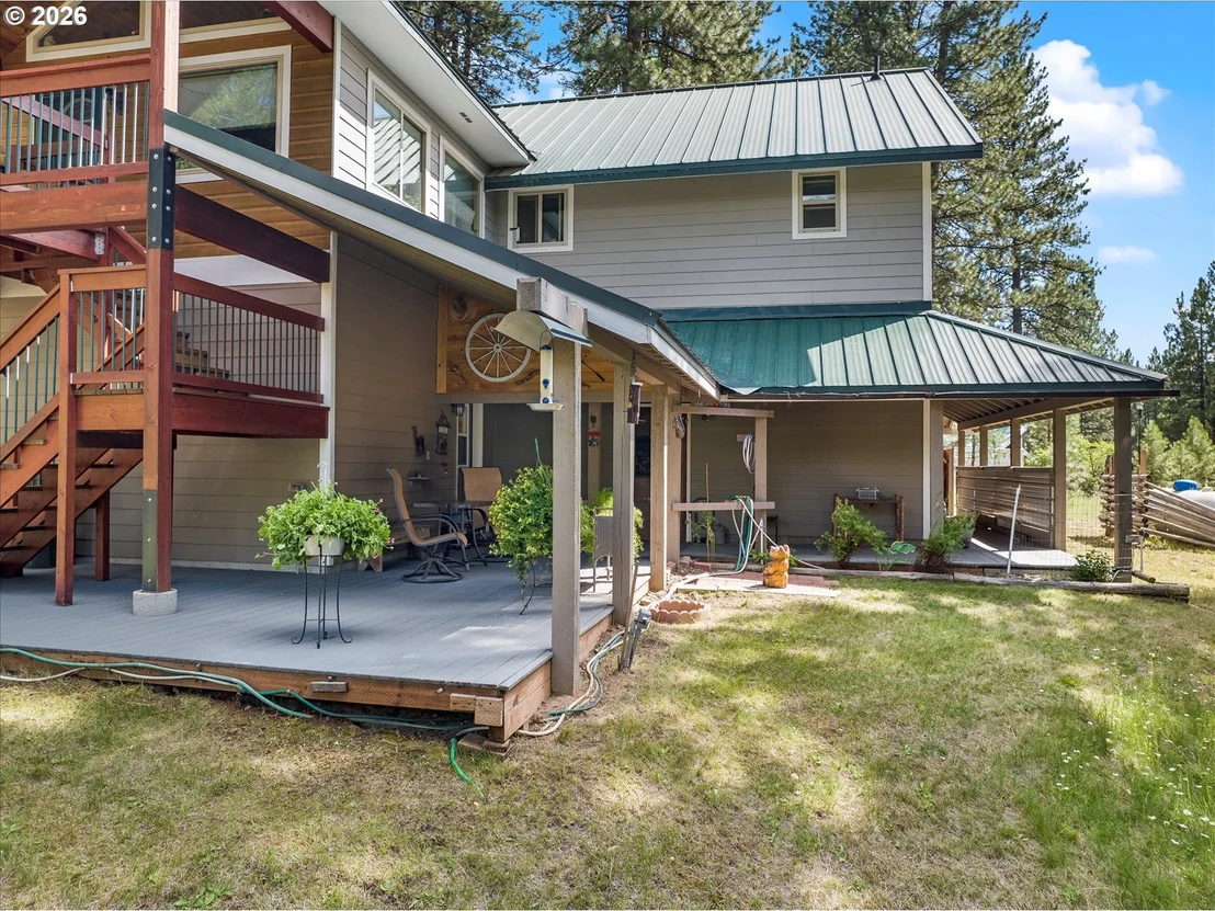 Photo of 395 BONANZA ST