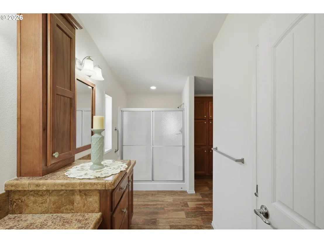 Photo of 2990 KNOTT TER