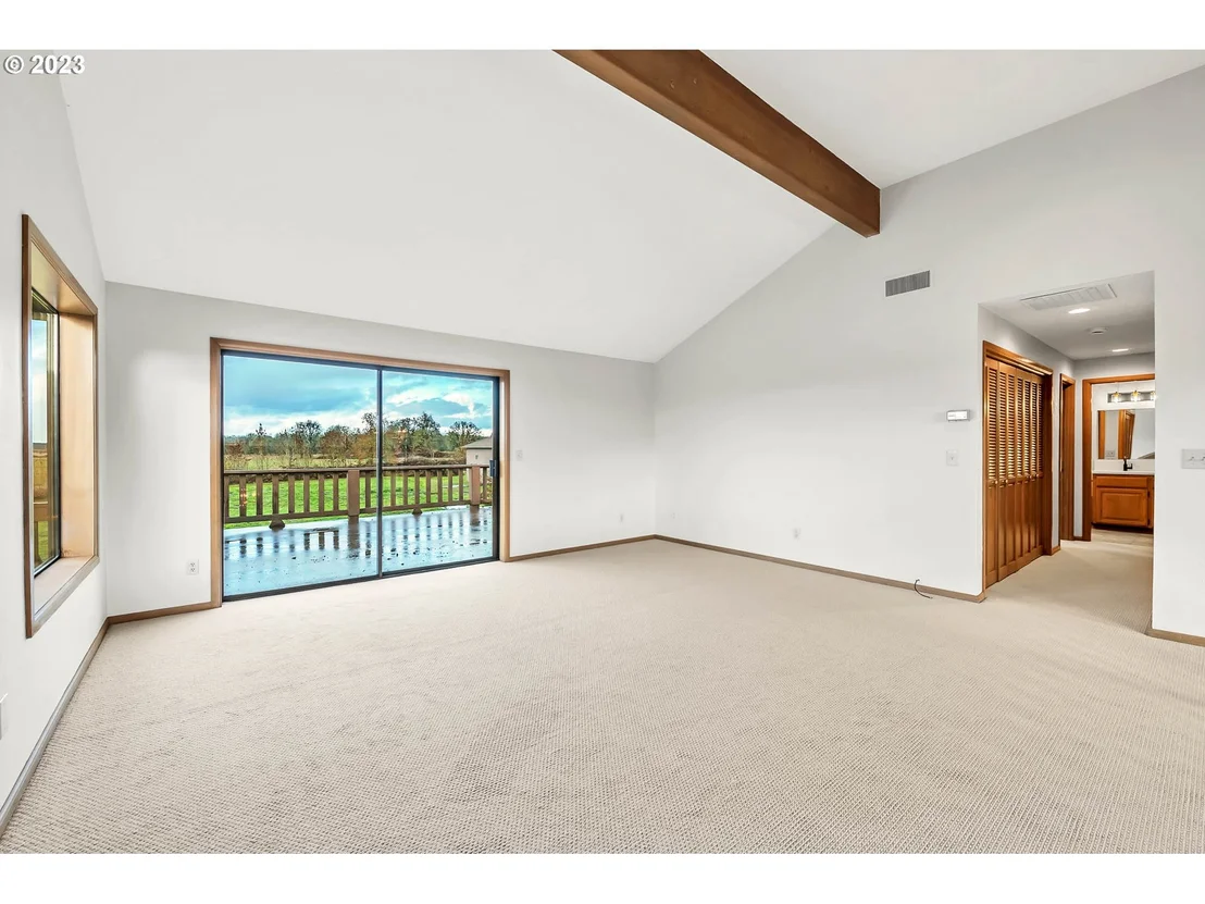 Photo of 27725 Royal
