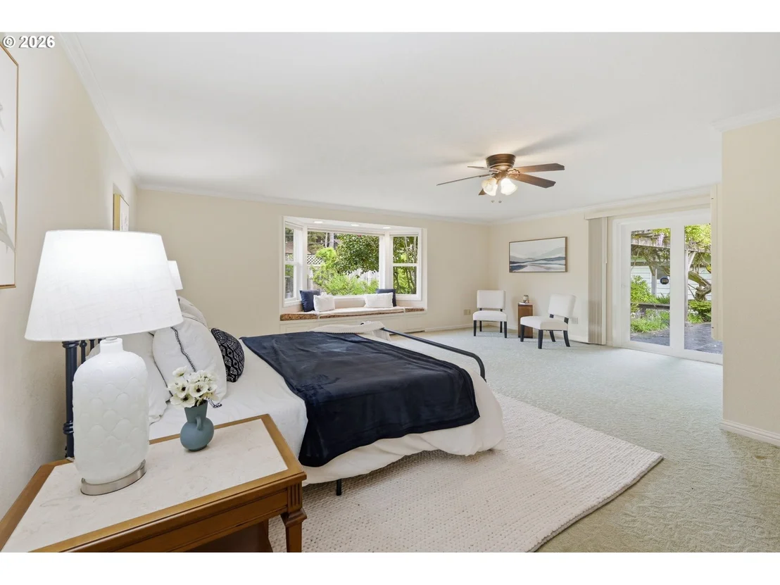 Photo of 394 CHERRY DR