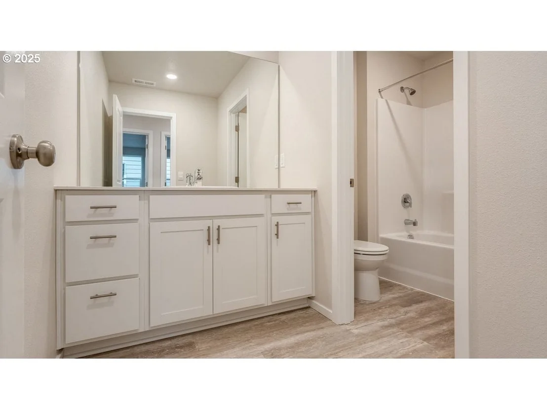 Photo of 4941 Elvis AVE NE