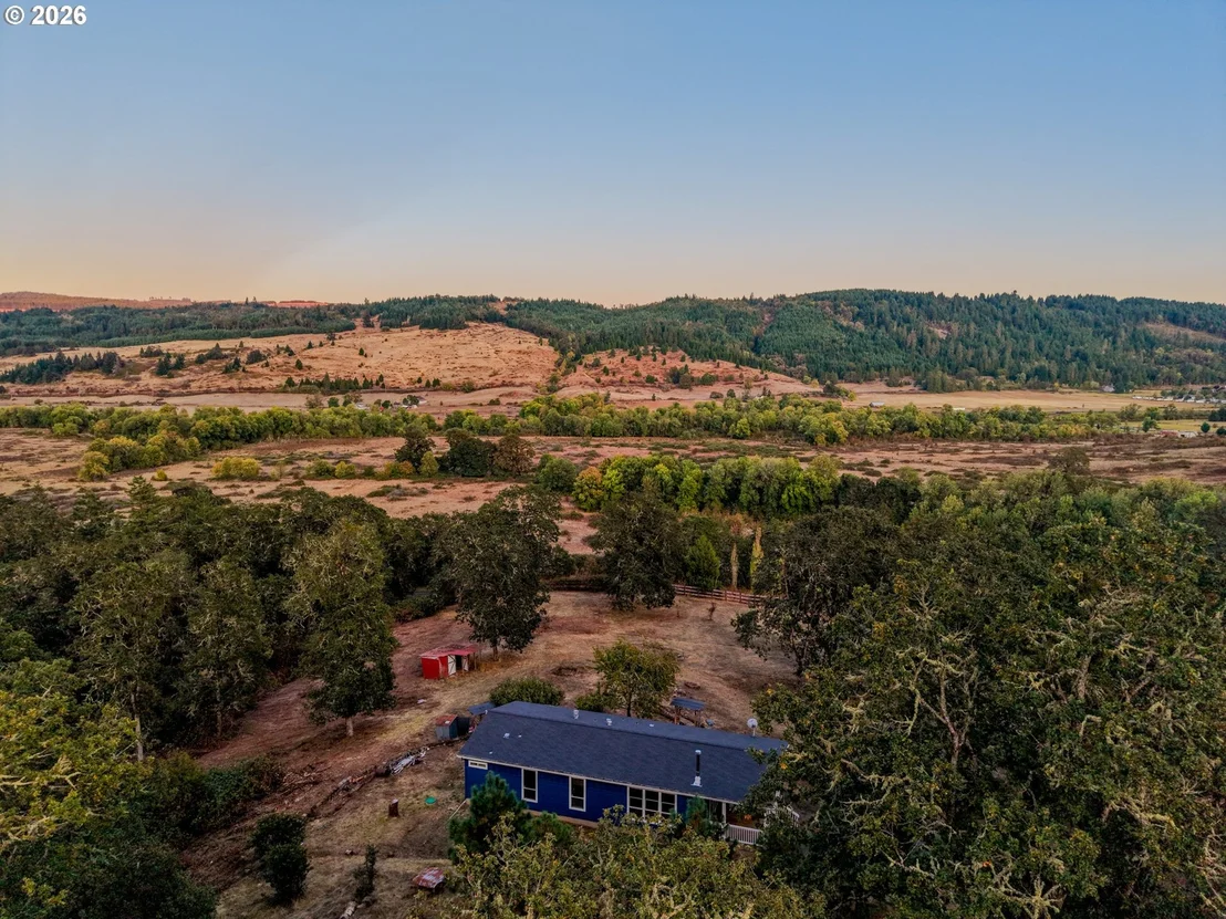 Photo of 1623 LOWER CREST RD