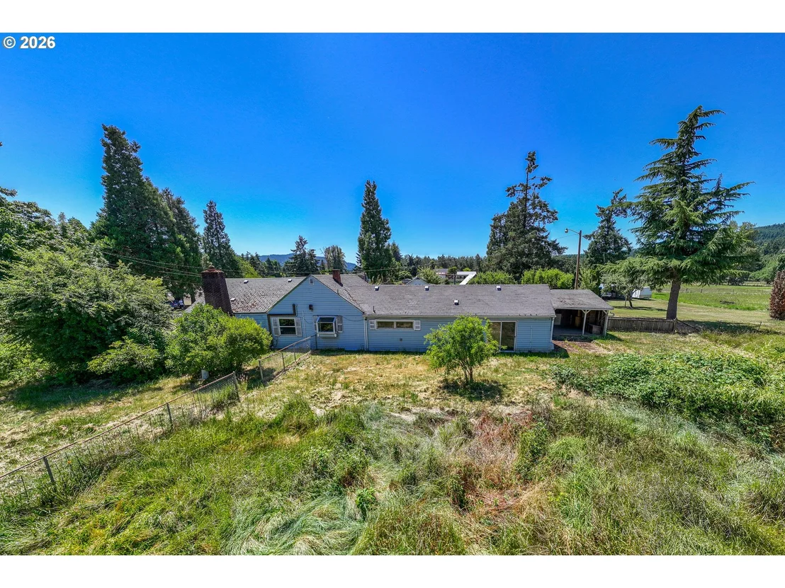 Photo of 39565 MCKENZIE HWY