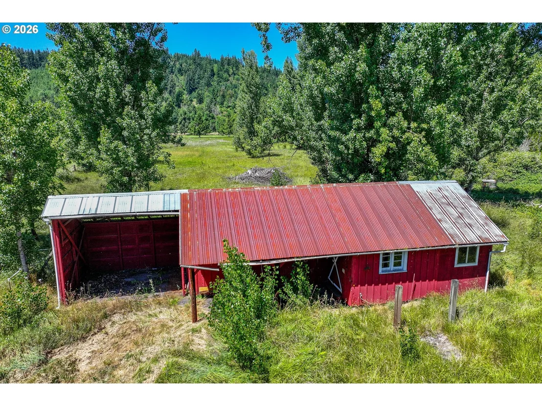 Photo of 39565 MCKENZIE HWY