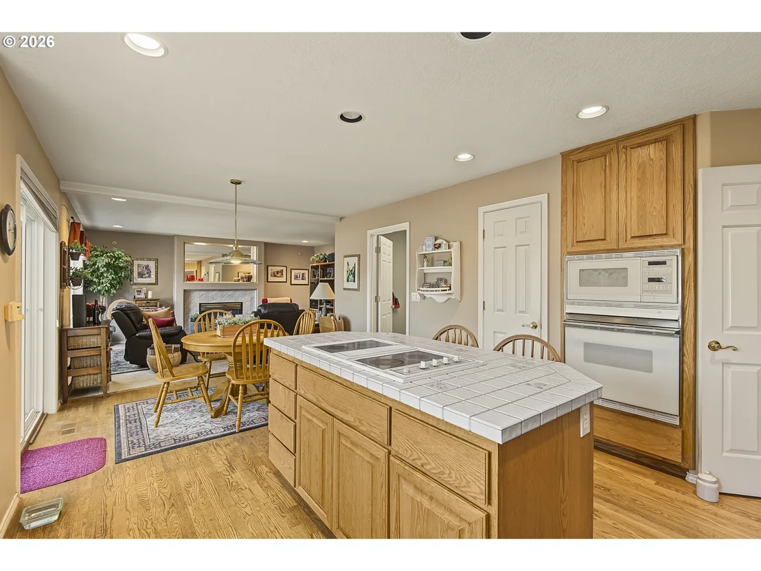 Photo of 501 NW MAWRCREST PL