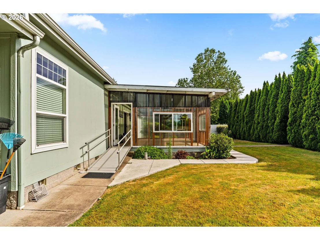 Photo of 2335 WILBUR AVE