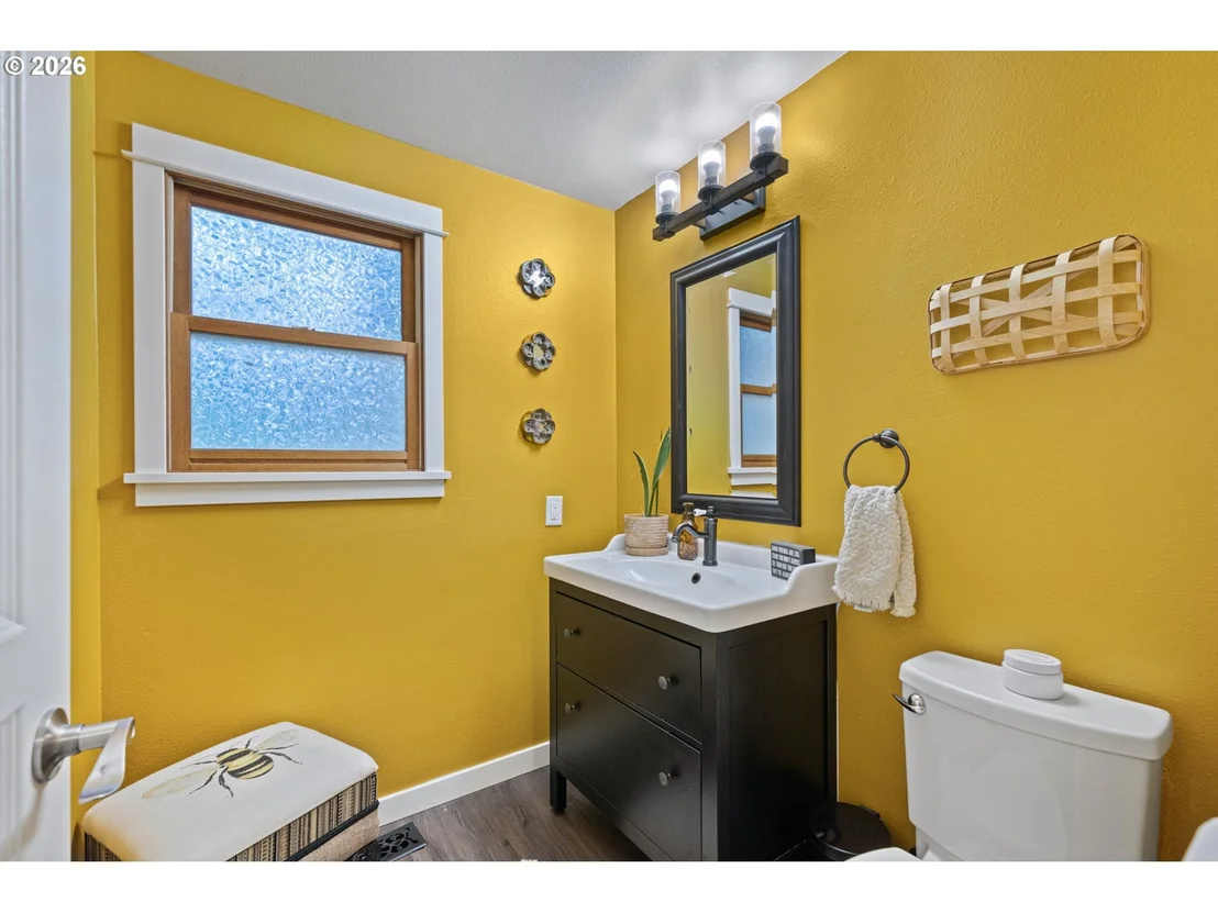 Photo of 39066 CARR TRAIL RD
