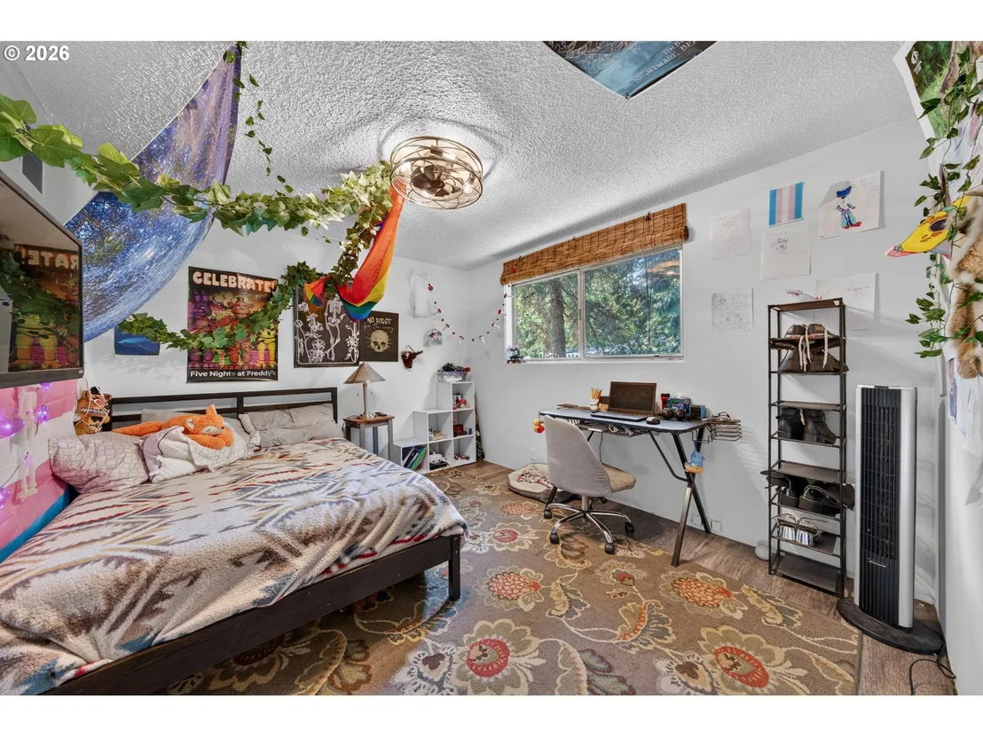 Photo of 390 HUNINGTON AVE