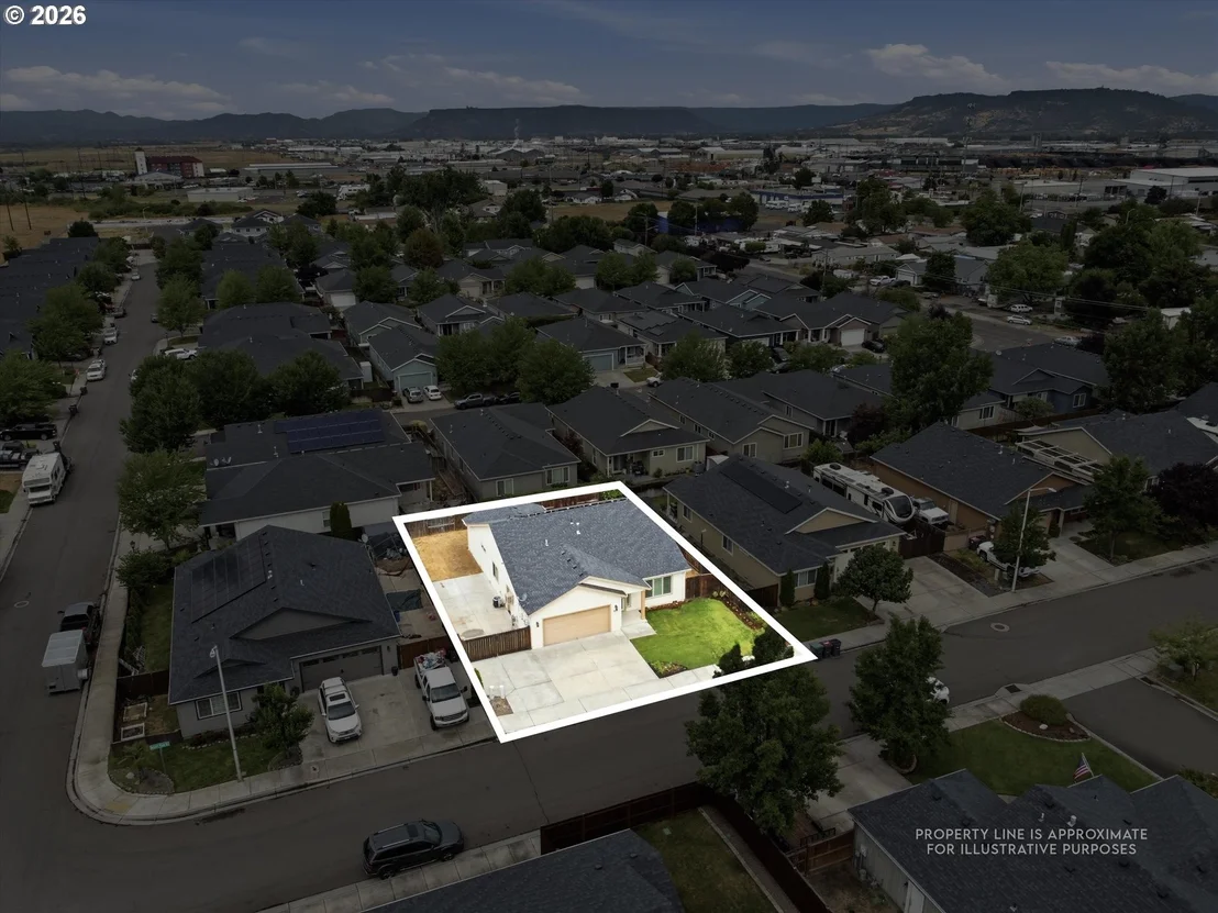 Photo of 7410 DESERT VIEW DR
