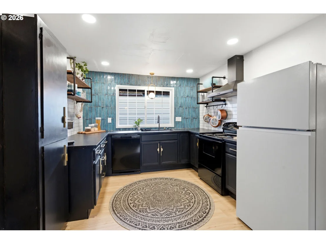 Photo of 304 2ND ST