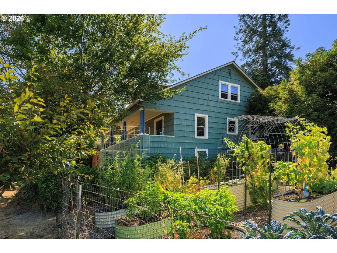 Photo of 3190 W 18TH AVE