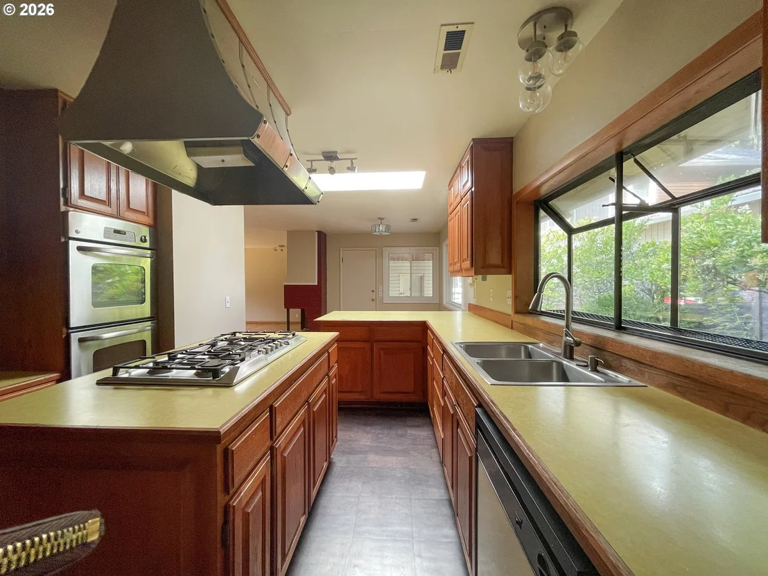 Photo of 18100 BRYANT RD