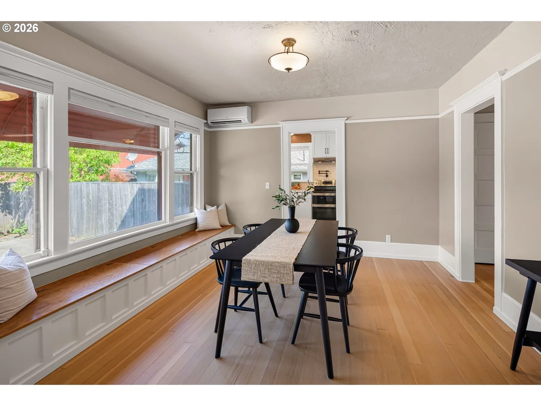 Photo of 199 SANTA CLARA AVE