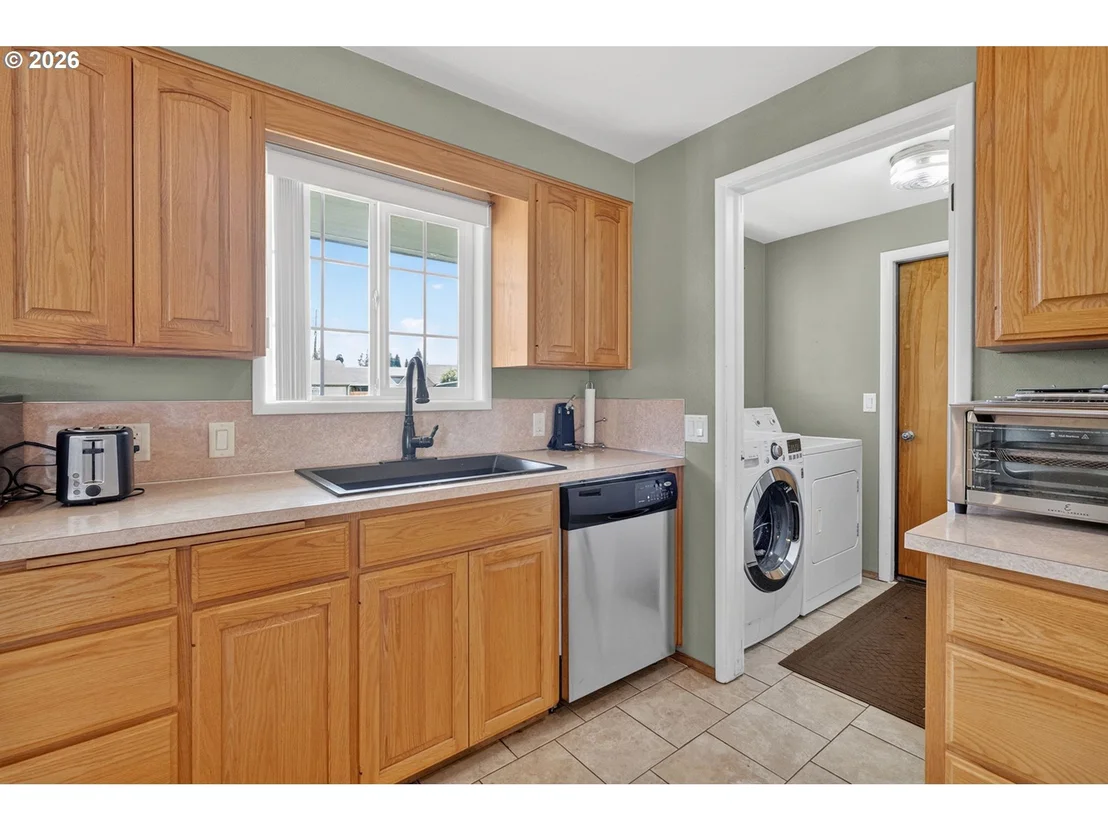 Photo of 2488 VIEWMONT AVE