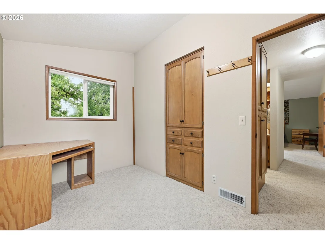 Photo of 460 TIMOTHY ST