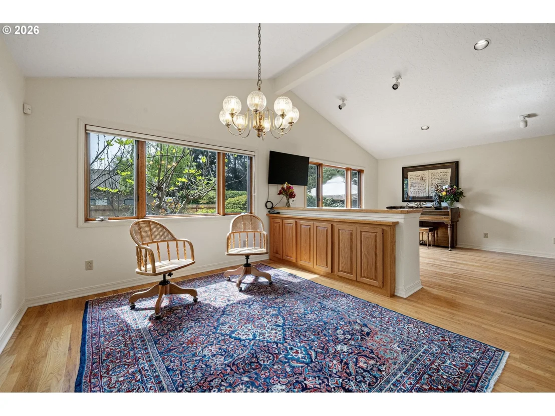 Photo of 84 GREEN LN