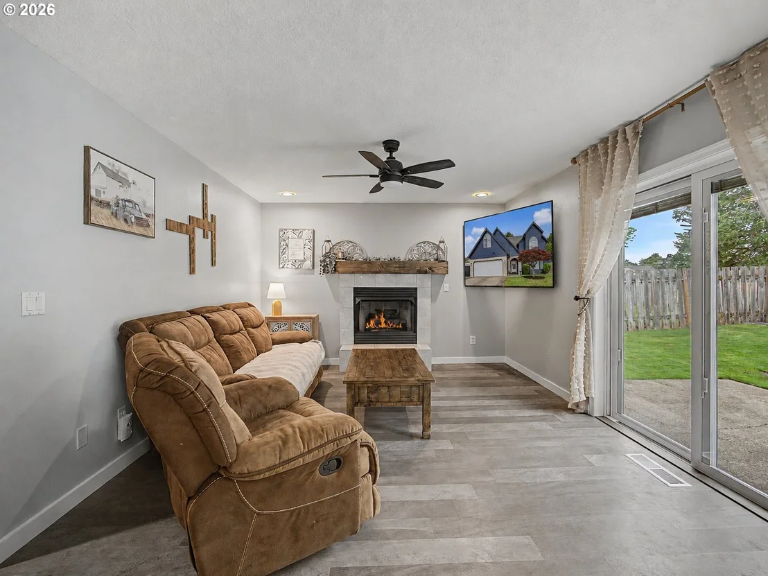 Photo of 3008 SE LAURA AVE