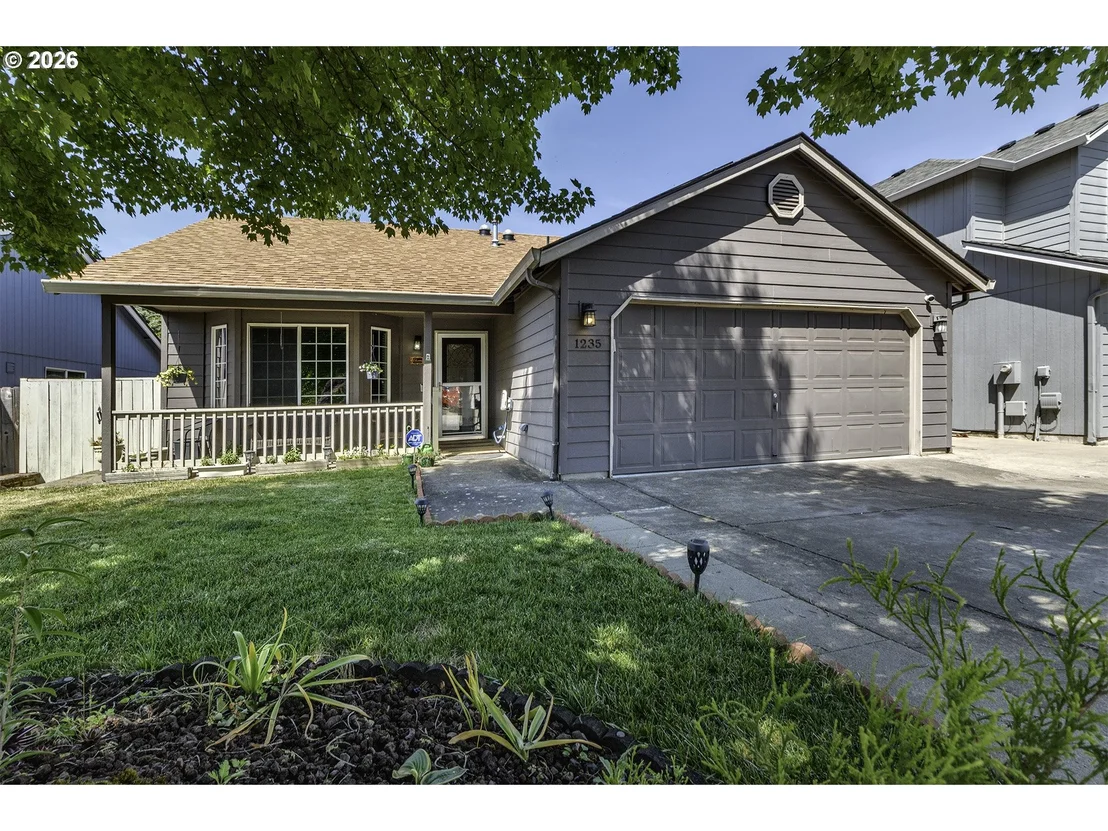 Photo of 1235 CRYSTAL LN
