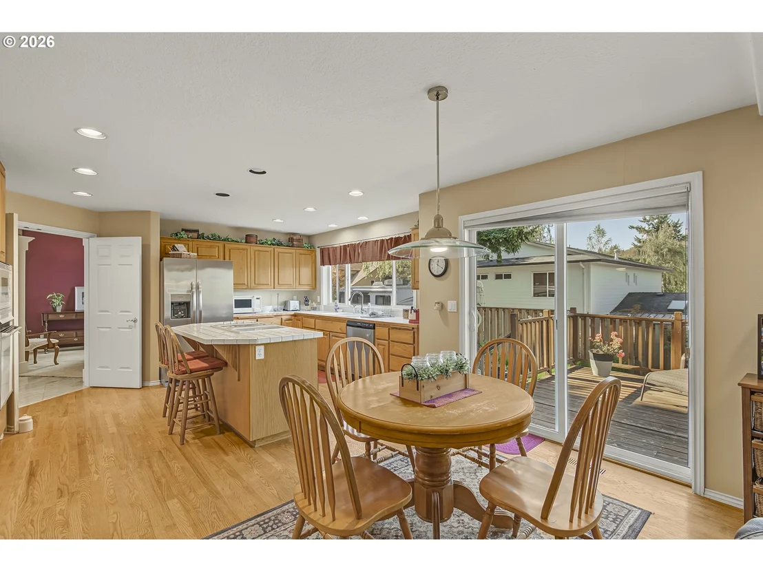 Photo of 501 NW MAWRCREST PL