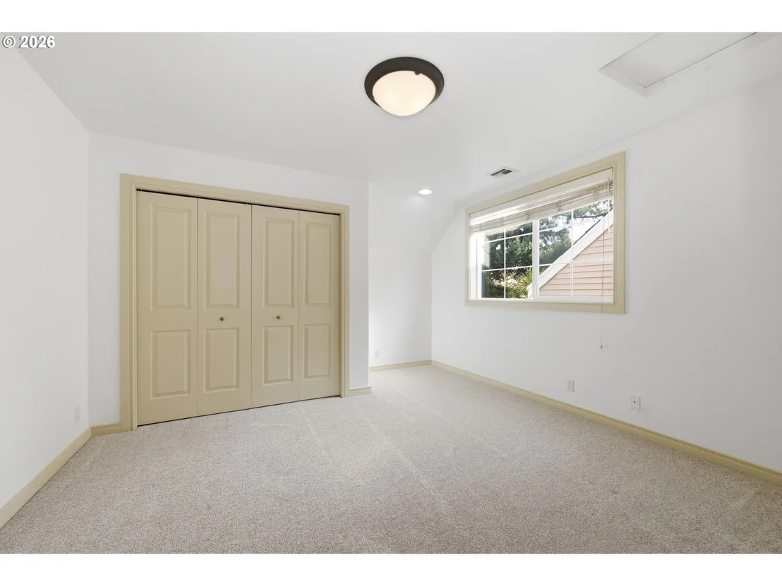 Photo of 441 COVEY LN