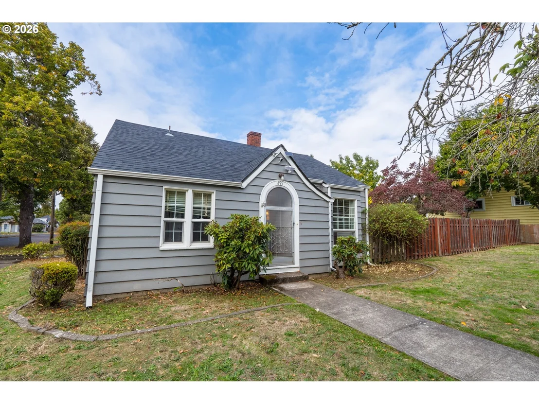 Photo of 495 20TH ST SE