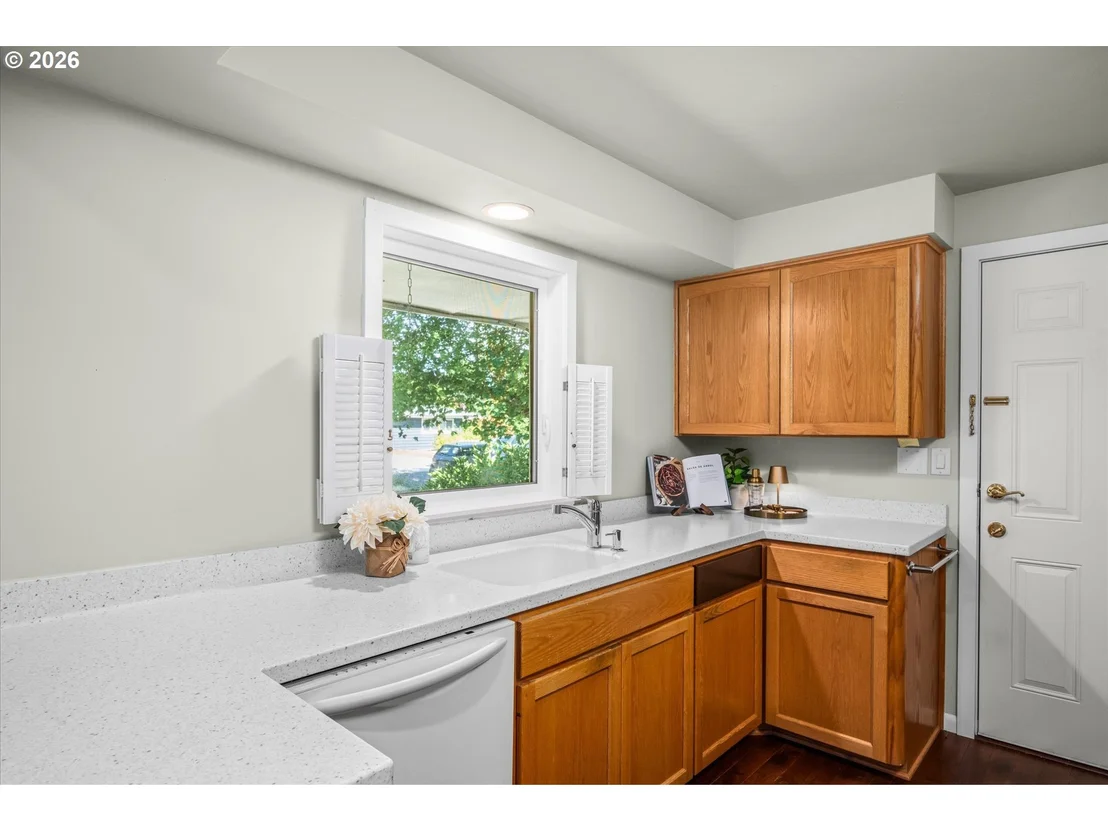 Photo of 243 DARTMOOR DR