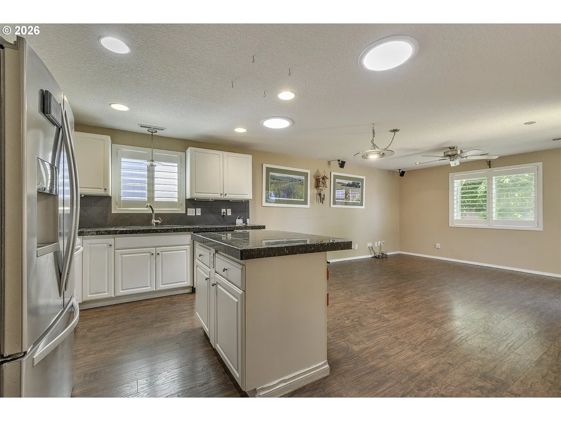 Photo of 1235 CRYSTAL LN