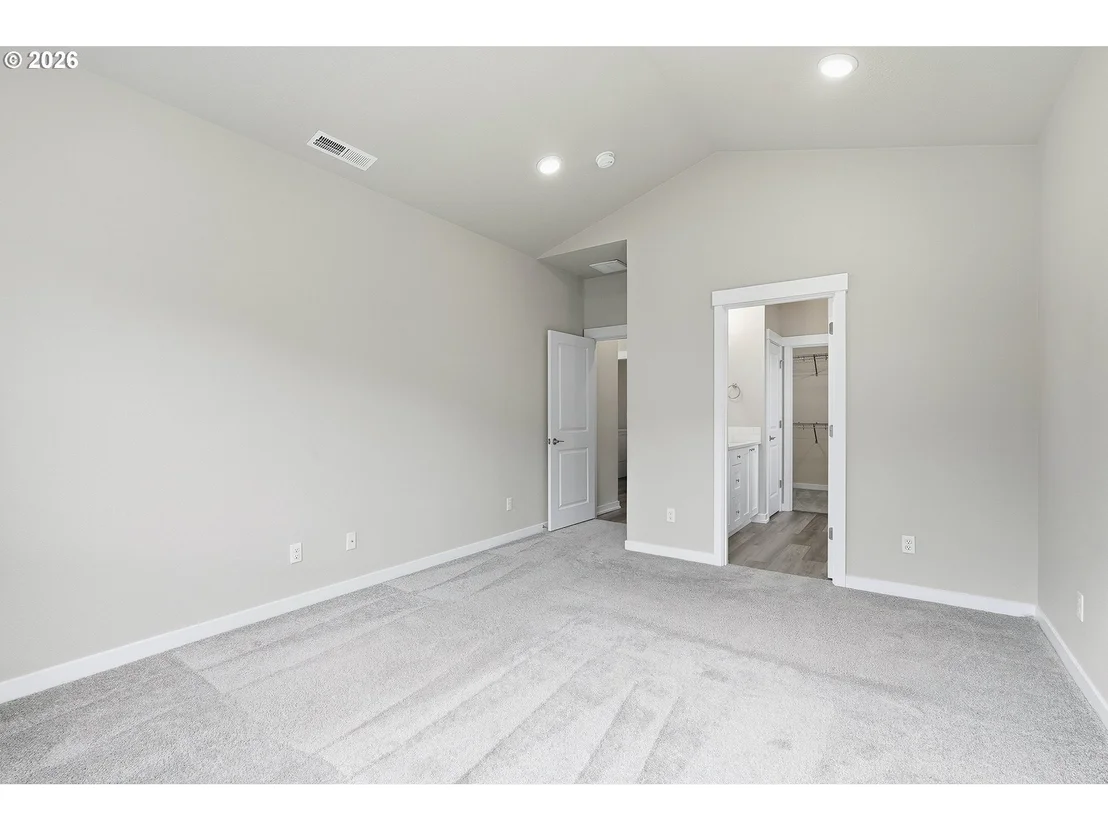 Photo of 1438 NE SHELL ROCK DR
