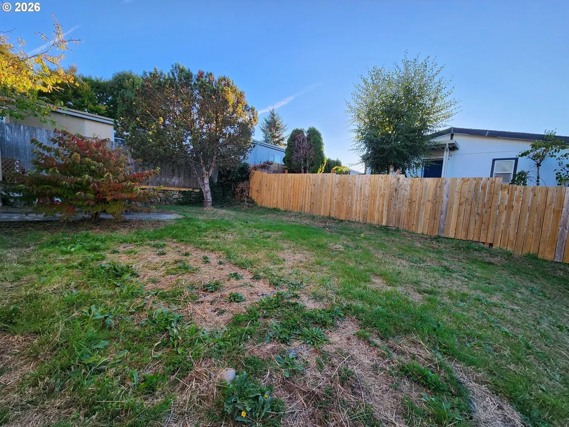 Photo of Unit 15 at 1819 SE ORIENT DR