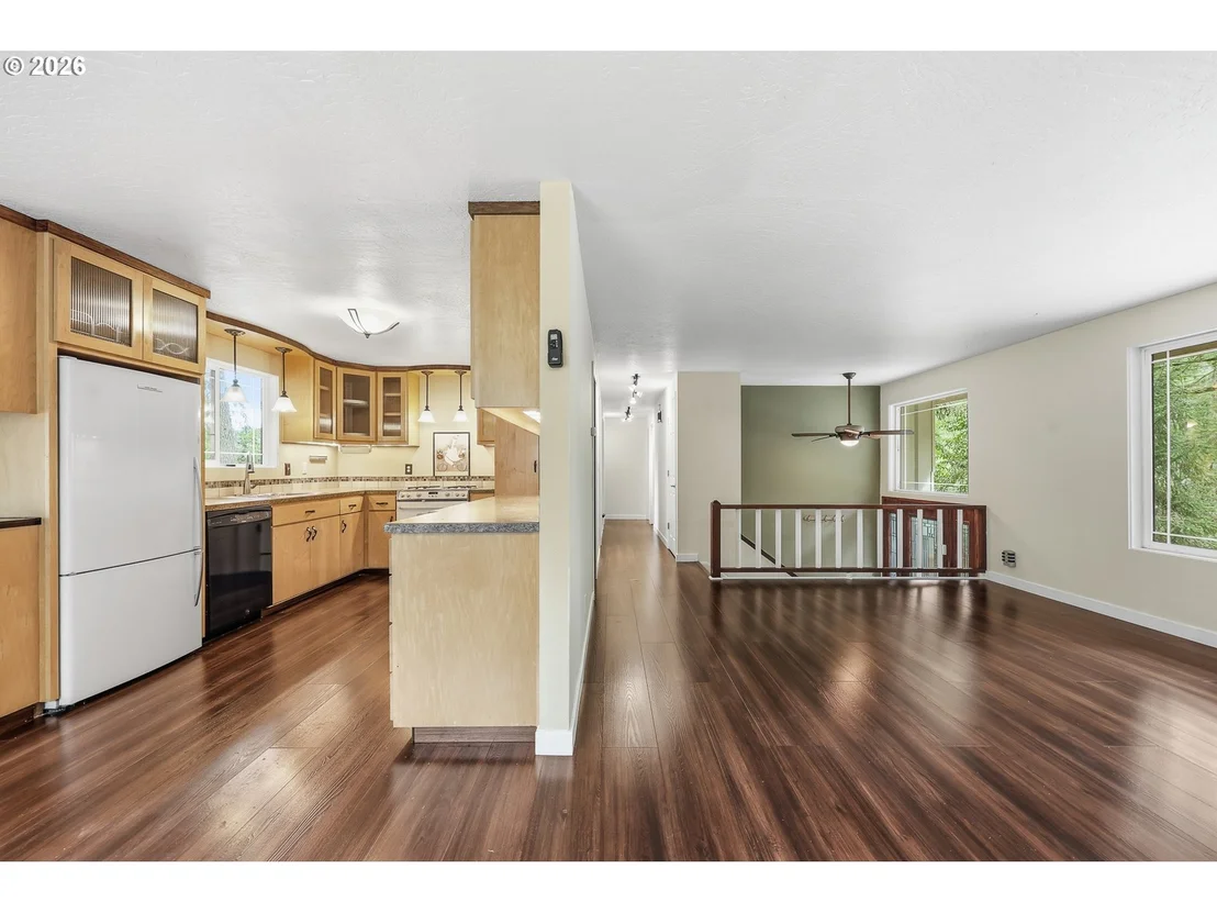 Photo of 30 COACHMAN DR