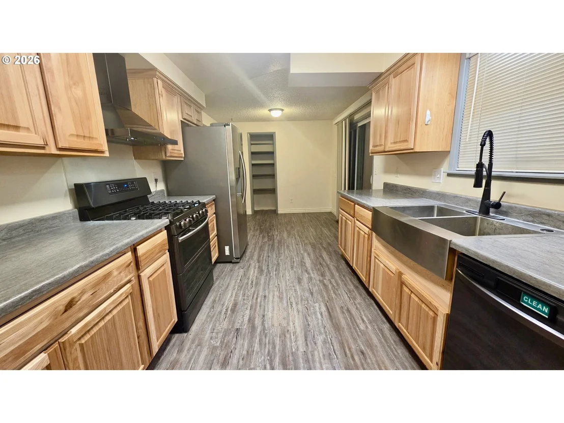Photo of 5313 MAZAMA DR