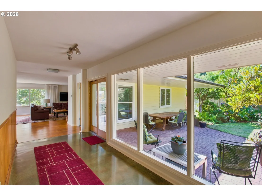 Photo of 60 W 22ND AVE