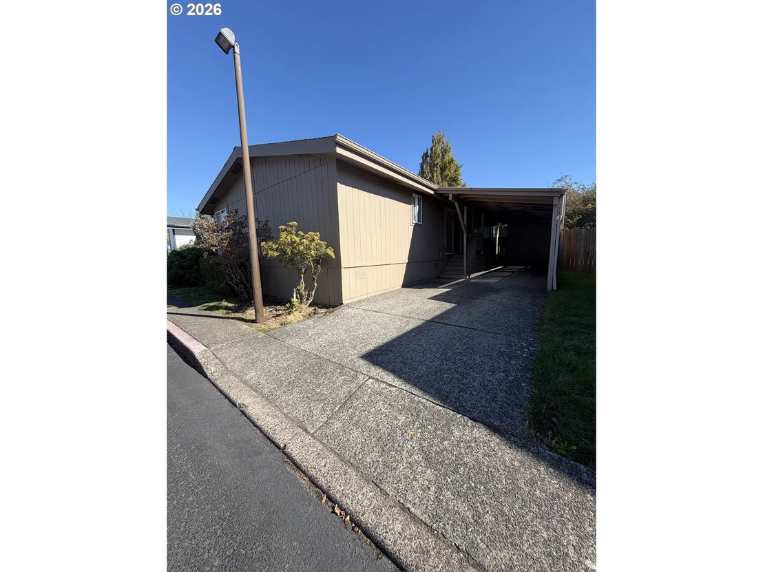 Photo of Unit 89 at 1949 SE Palmquist RD