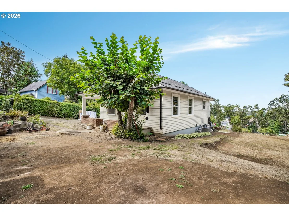 Photo of 122 ROCK ST