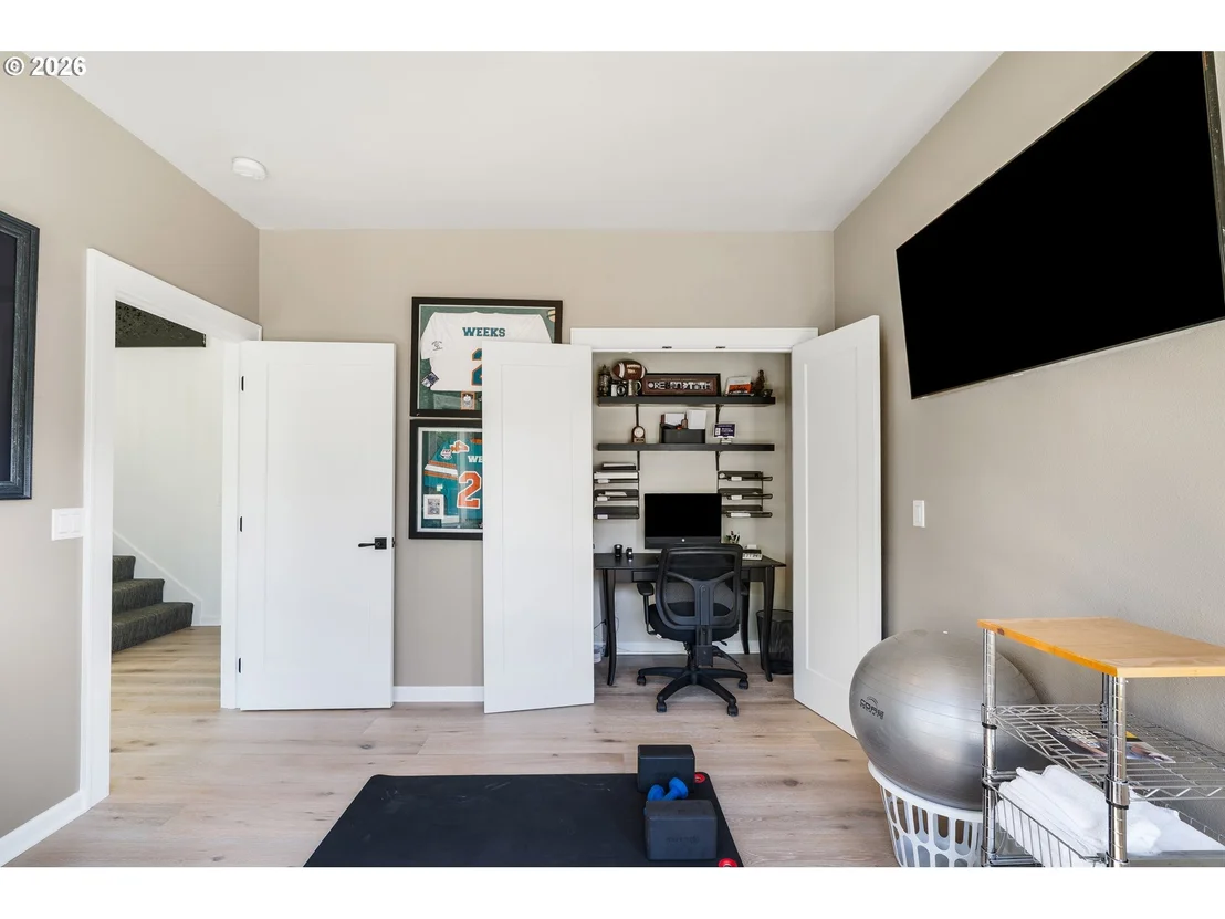 Photo of 673 SHORELINE WAY