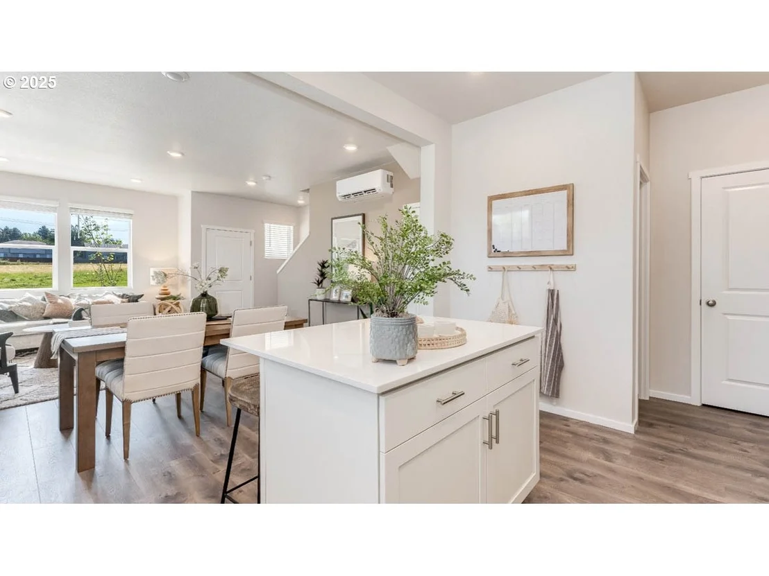 Photo of 3490 SW ROYAL AVE