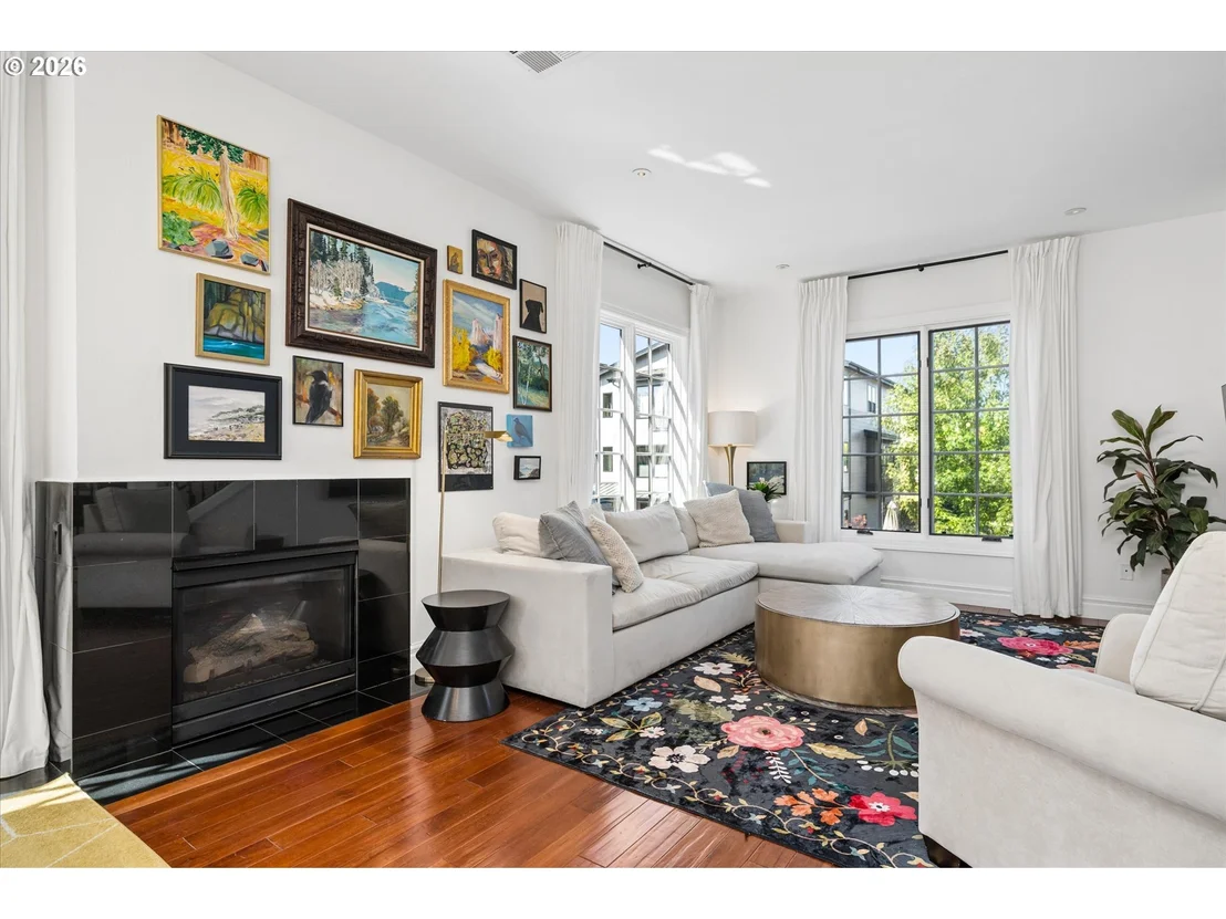 Photo of 2883 LORD BYRON PL