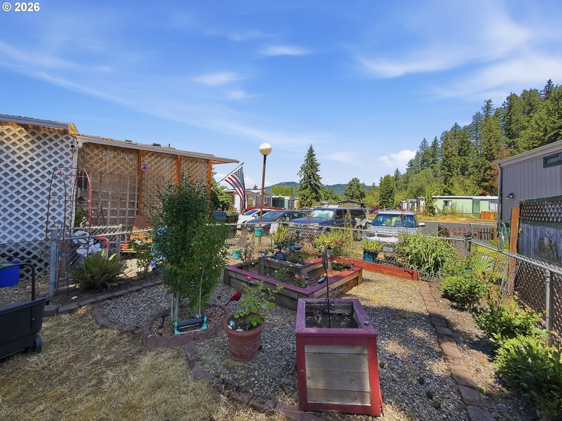 Photo of Unit 39 at 2145 31ST ST
