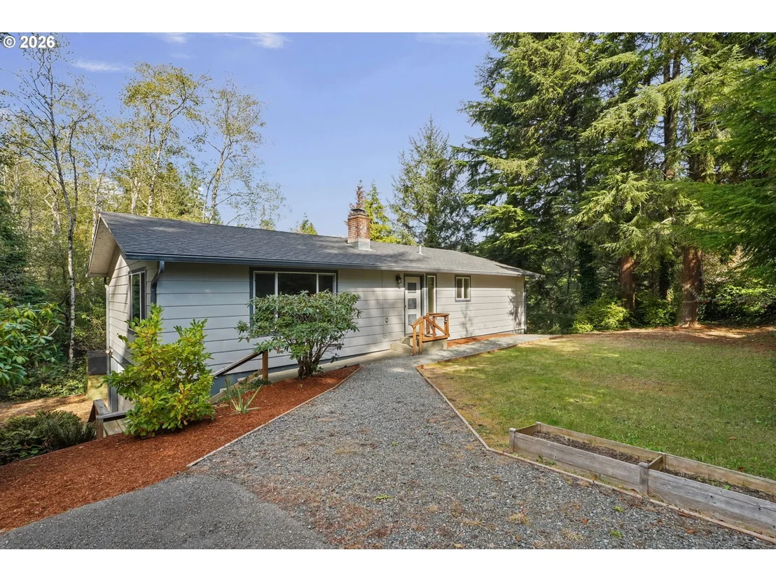 Photo of 840 OCEAN BLVD SE
