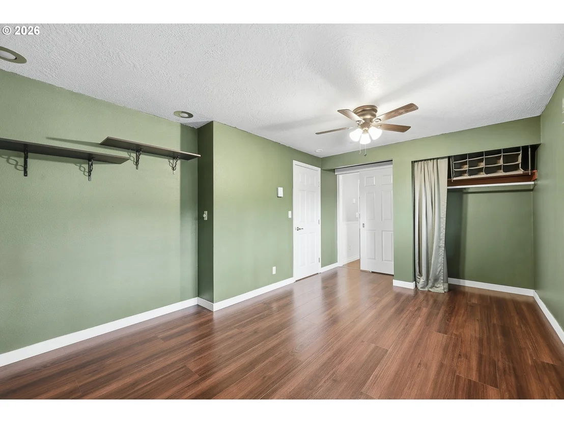 Photo of 30 COACHMAN DR