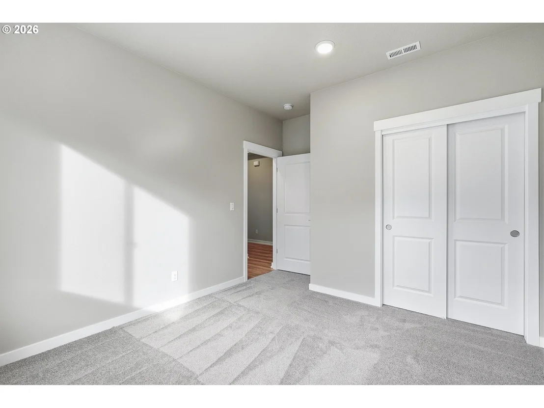 Photo of 1438 NE SHELL ROCK DR