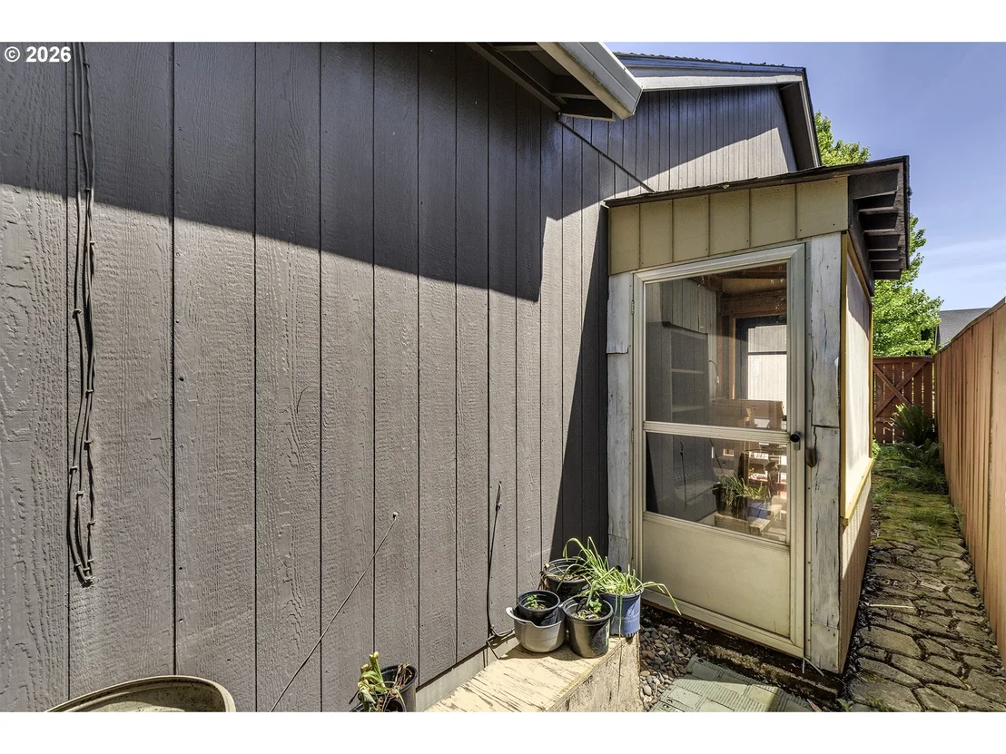 Photo of 1235 CRYSTAL LN