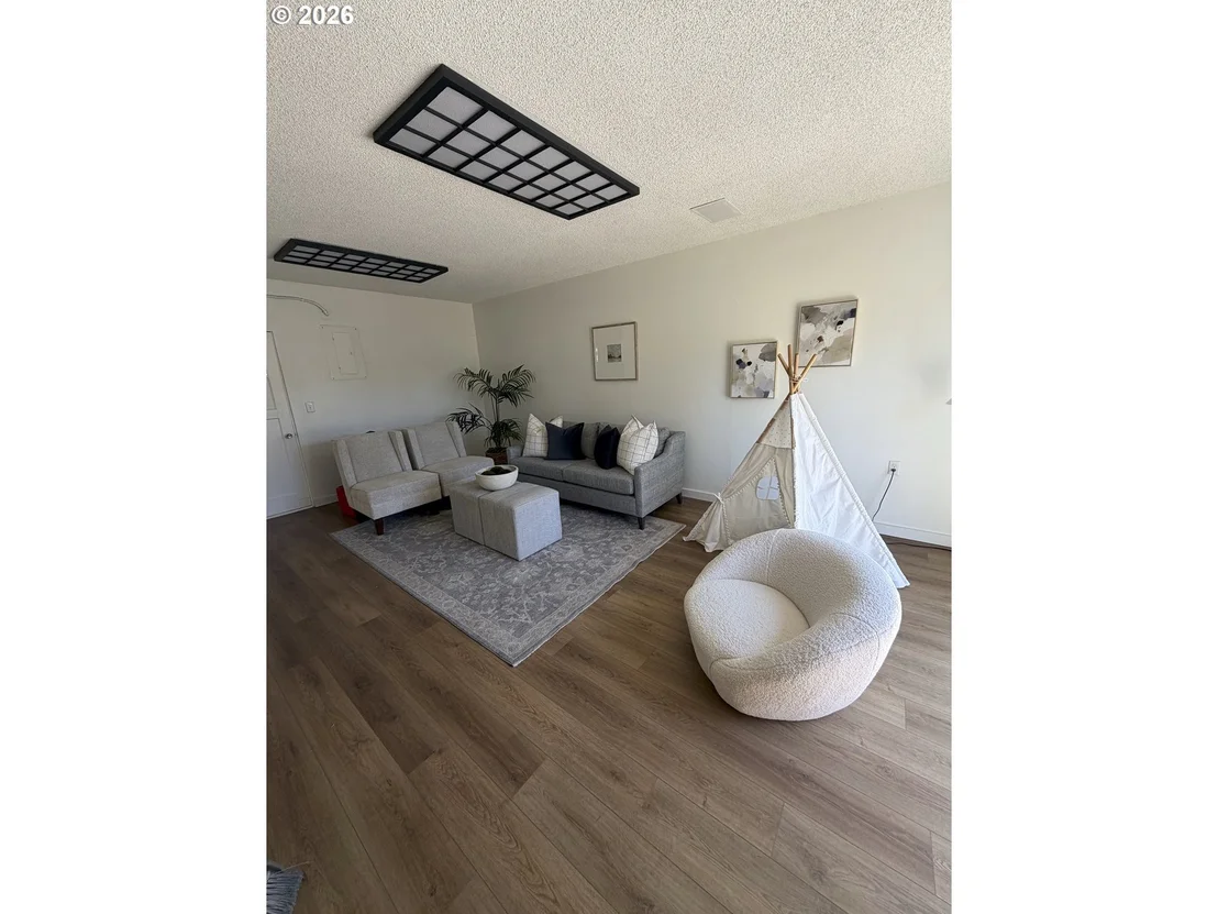 Photo of 775 HOWARD AVE